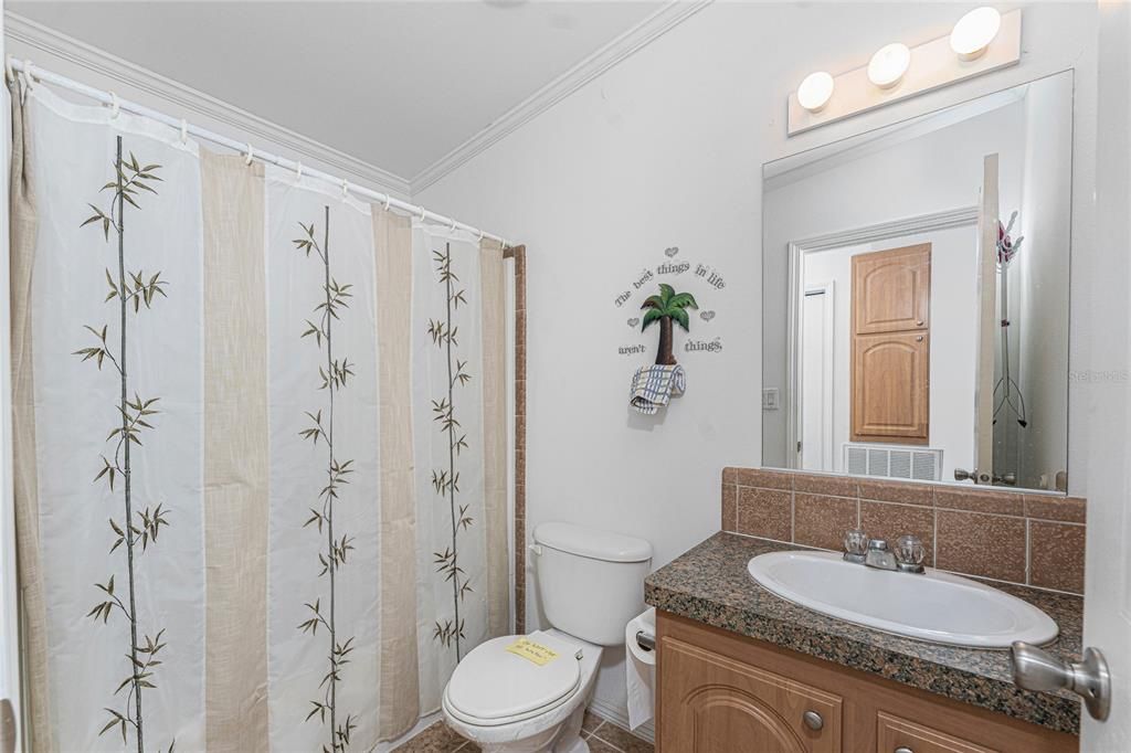 For Sale: $173,000 (2 beds, 2 baths, 1398 Square Feet)