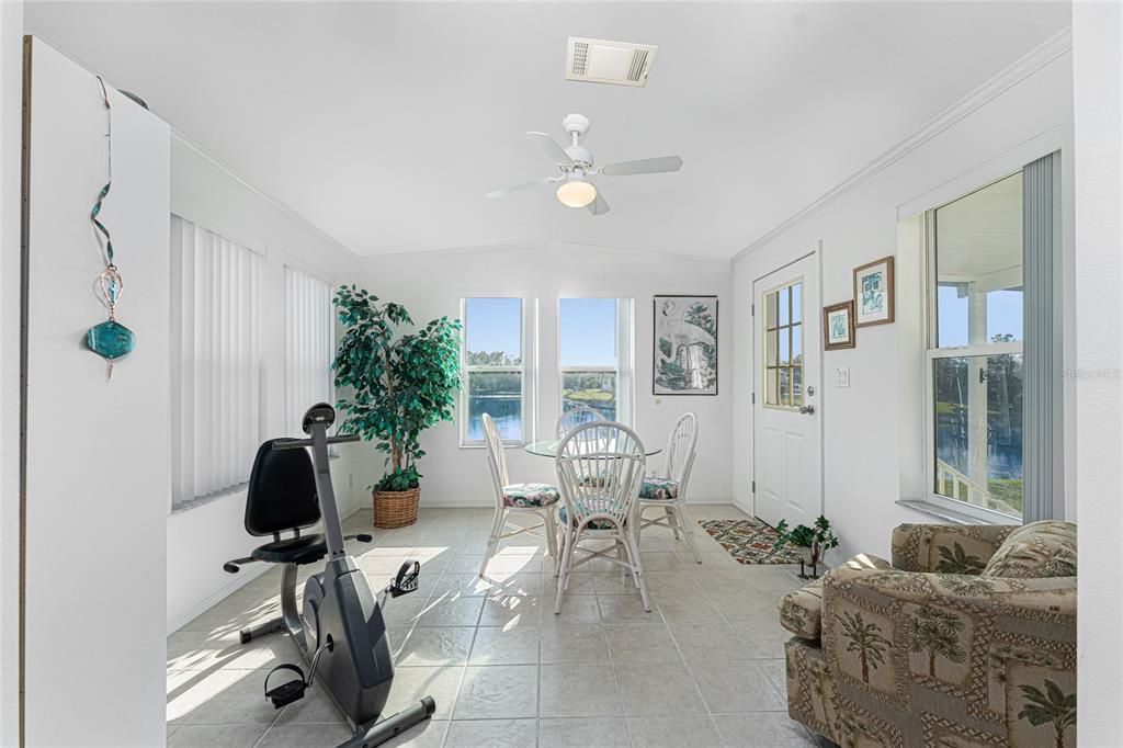 For Sale: $173,000 (2 beds, 2 baths, 1398 Square Feet)