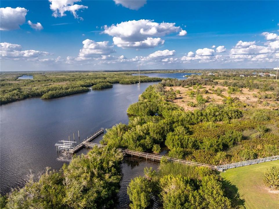 For Sale: $173,000 (2 beds, 2 baths, 1398 Square Feet)