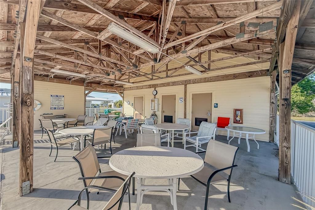 For Sale: $173,000 (2 beds, 2 baths, 1398 Square Feet)