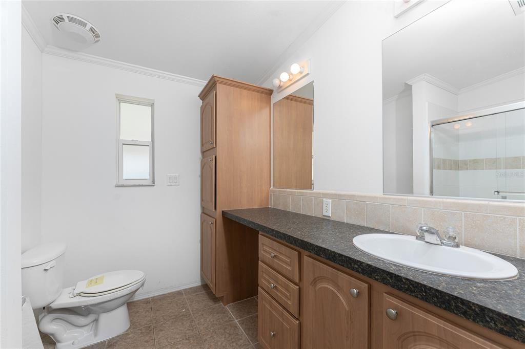 For Sale: $173,000 (2 beds, 2 baths, 1398 Square Feet)