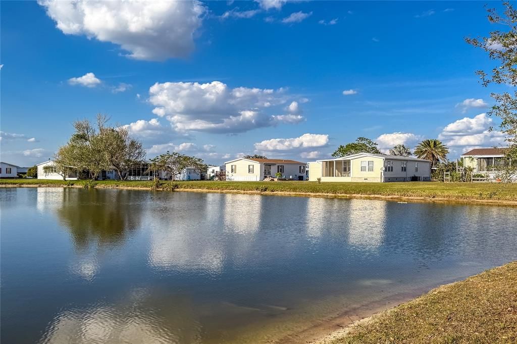 For Sale: $173,000 (2 beds, 2 baths, 1398 Square Feet)