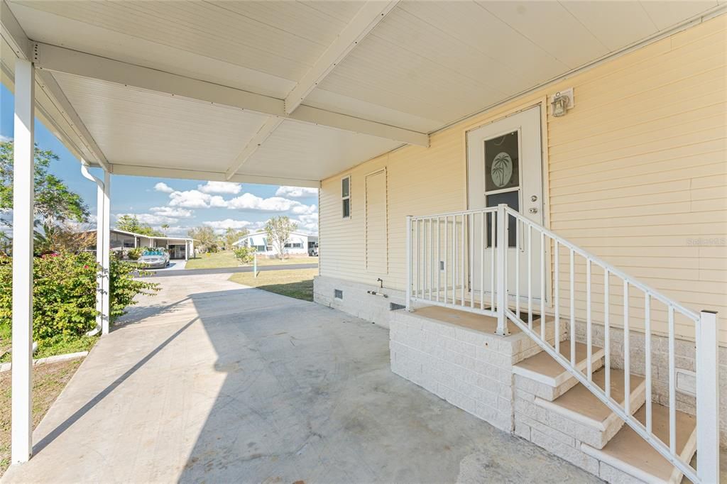 For Sale: $173,000 (2 beds, 2 baths, 1398 Square Feet)