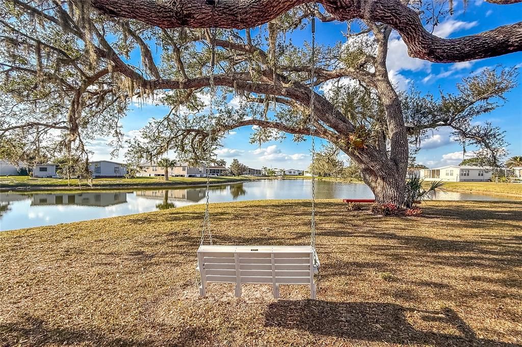 For Sale: $173,000 (2 beds, 2 baths, 1398 Square Feet)