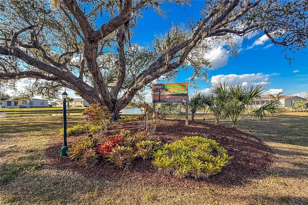 For Sale: $173,000 (2 beds, 2 baths, 1398 Square Feet)