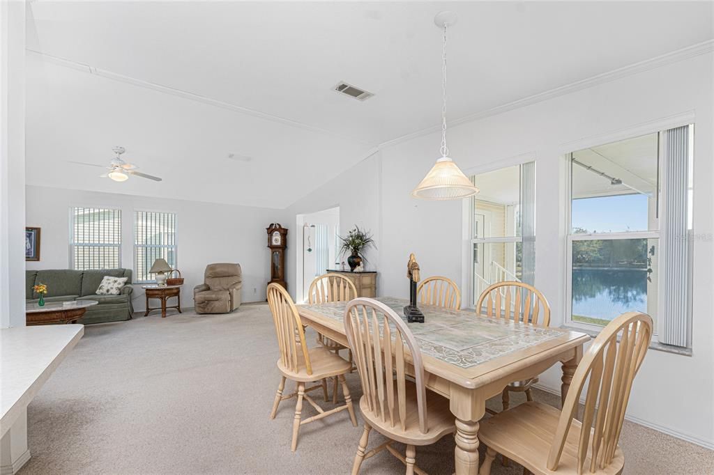 For Sale: $173,000 (2 beds, 2 baths, 1398 Square Feet)