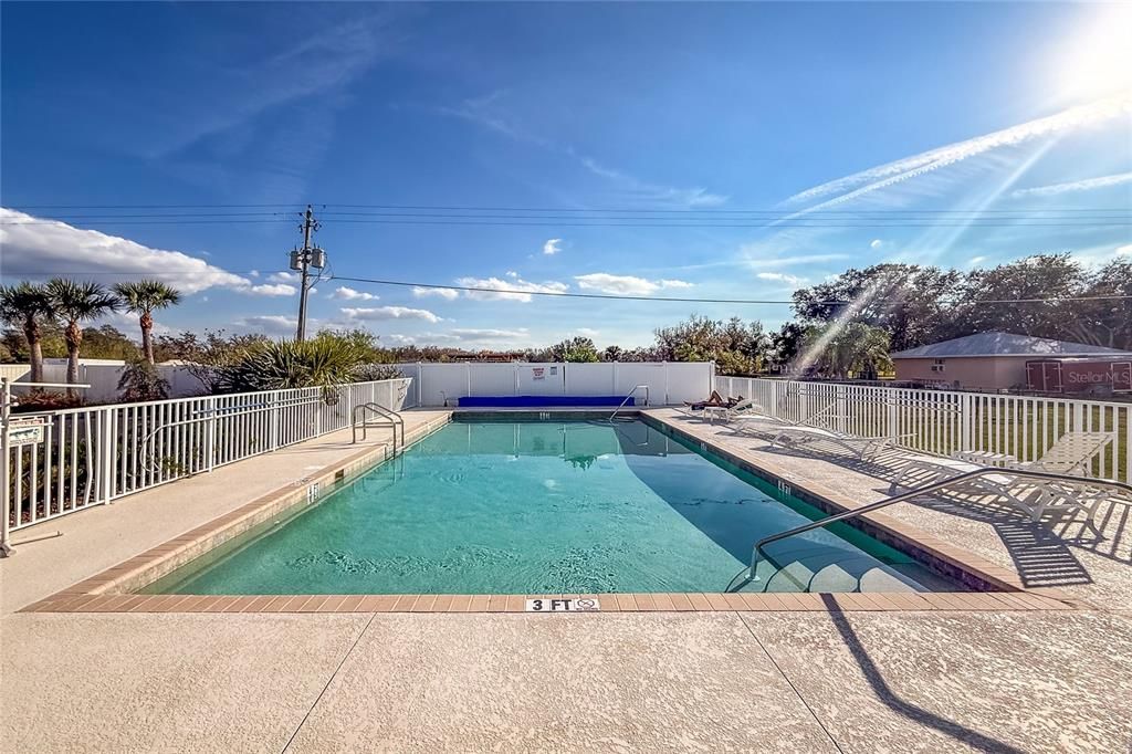 For Sale: $173,000 (2 beds, 2 baths, 1398 Square Feet)