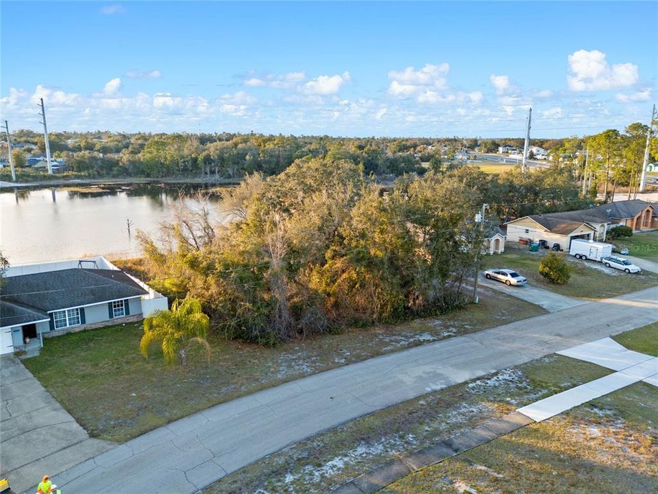 待售: $50,000 (0.23 acres)