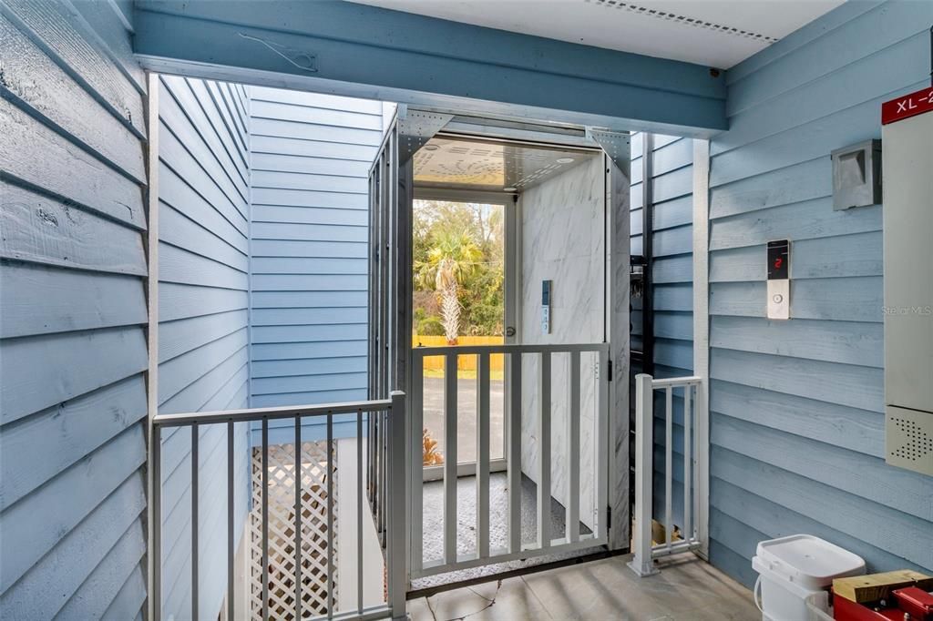 En Venta: $349,500 (2 camas, 2 baños, 1346 Pies cuadrados)