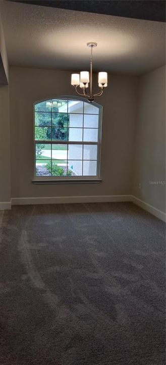 Active With Contract: $311,250 (3 beds, 2 baths, 2010 Square Feet)