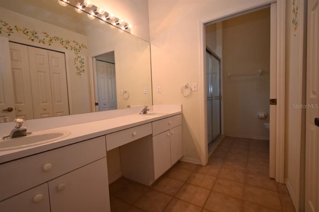 En Venta: $224,900 (2 camas, 2 baños, 1308 Pies cuadrados)