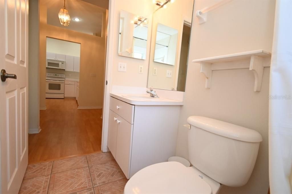 En Venta: $224,900 (2 camas, 2 baños, 1308 Pies cuadrados)