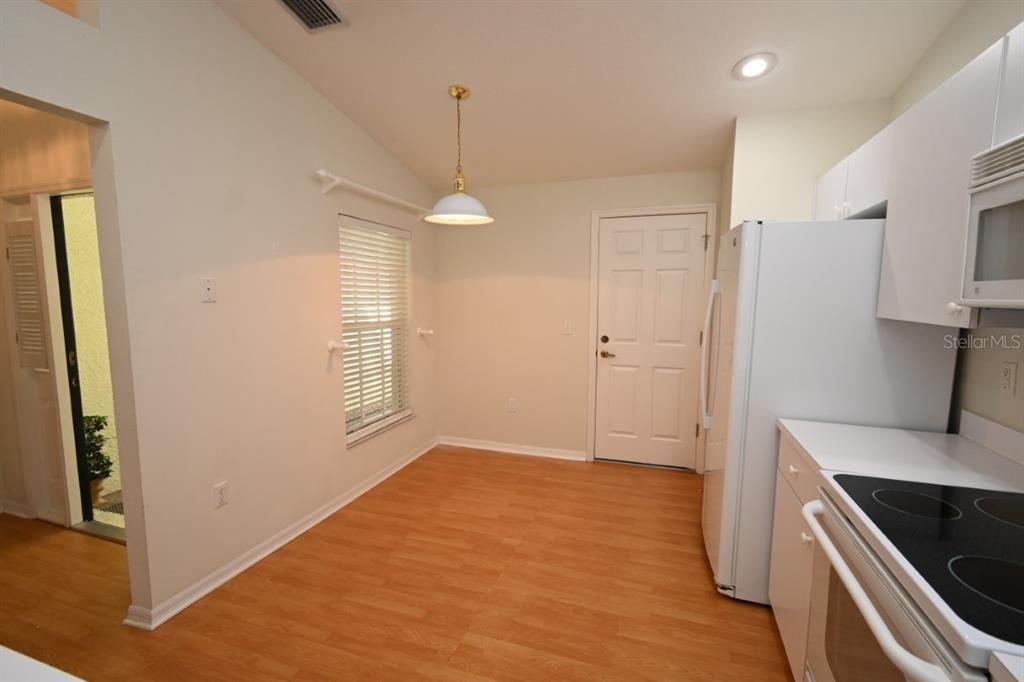 En Venta: $224,900 (2 camas, 2 baños, 1308 Pies cuadrados)