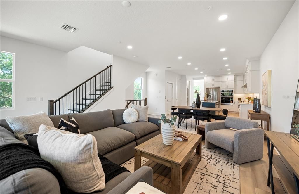 Active With Contract: $649,000 (3 beds, 2 baths, 2467 Square Feet)