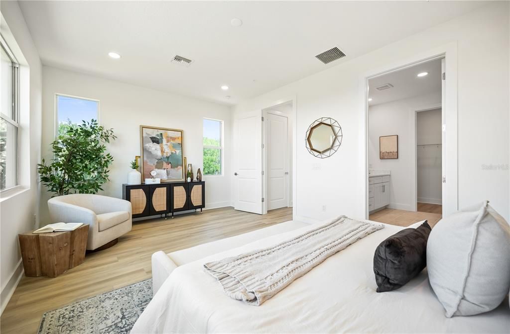 Active With Contract: $649,000 (3 beds, 2 baths, 2467 Square Feet)