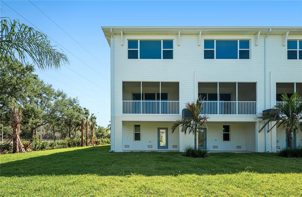 Active With Contract: $649,000 (3 beds, 2 baths, 2467 Square Feet)