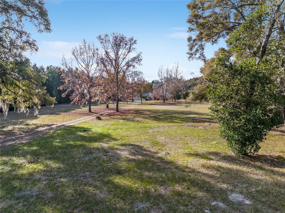 Activo con contrato: $439,000 (3 camas, 2 baños, 1836 Pies cuadrados)