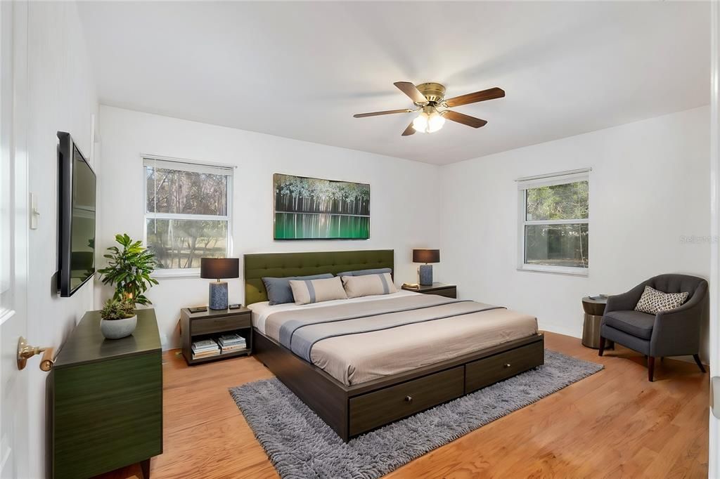 Activo con contrato: $439,000 (3 camas, 2 baños, 1836 Pies cuadrados)