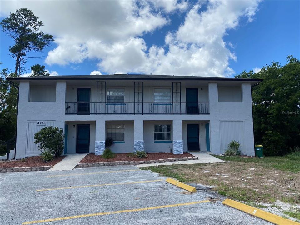 Recently Rented: $1,390 (1 beds, 1 baths, 980 Square Feet)