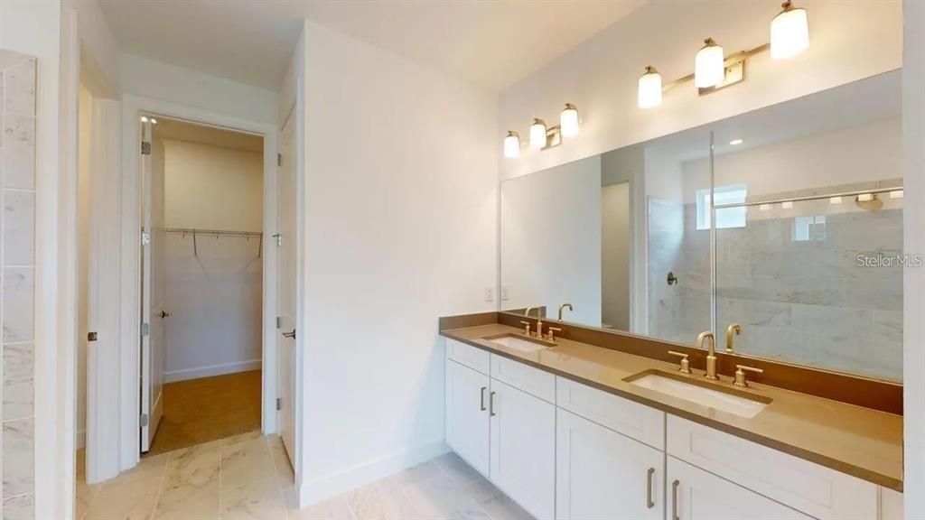 For Rent: $3,600 (3 beds, 2 baths, 1886 Square Feet)