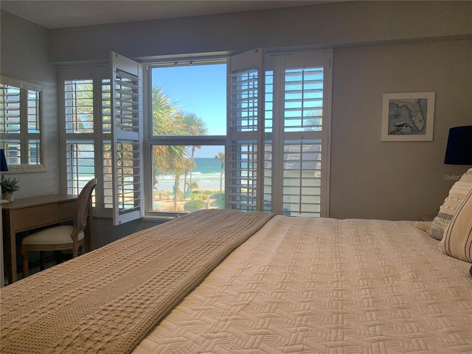 For Sale: $645,000 (2 beds, 2 baths, 1008 Square Feet)