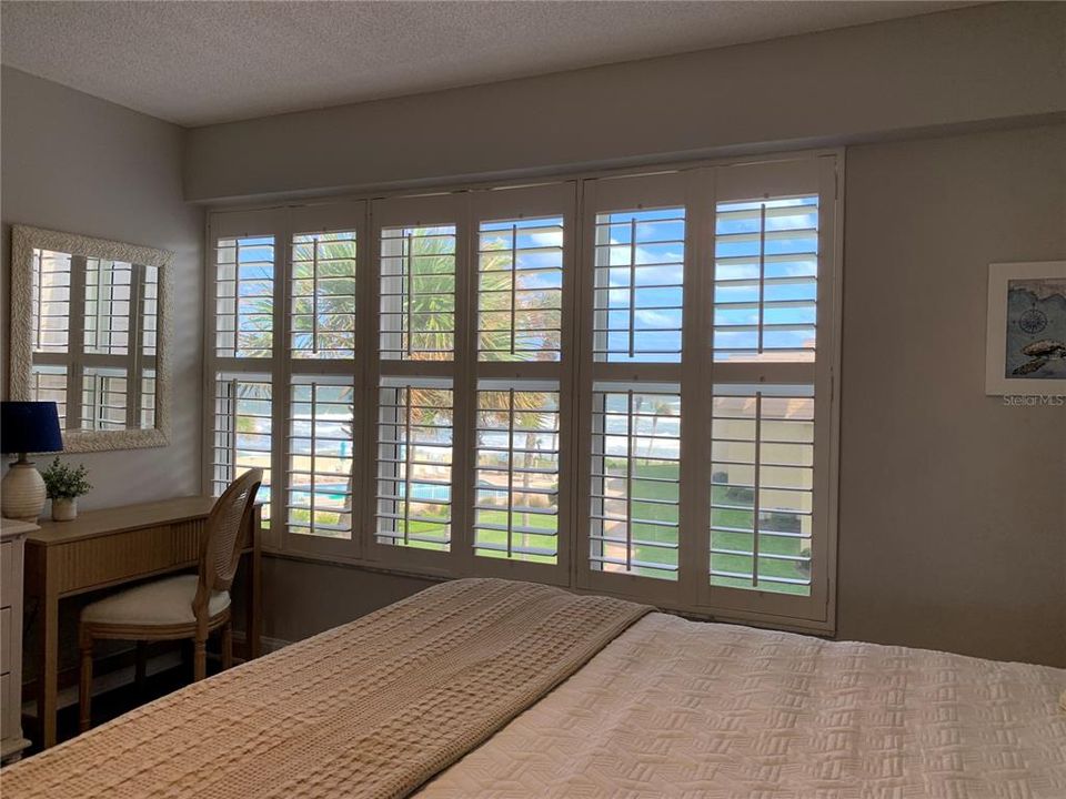 For Sale: $645,000 (2 beds, 2 baths, 1008 Square Feet)