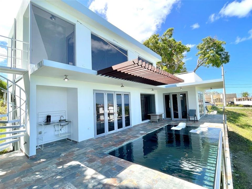 На продажу: $1,200,000 (3 спален, 3 ванн, 1600 Квадратных фут)