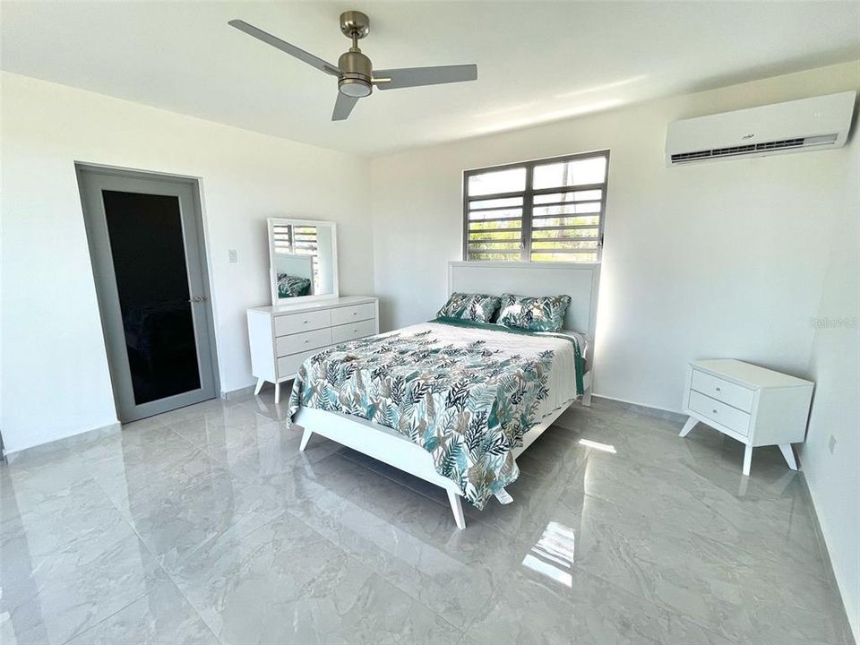 На продажу: $1,200,000 (3 спален, 3 ванн, 1600 Квадратных фут)