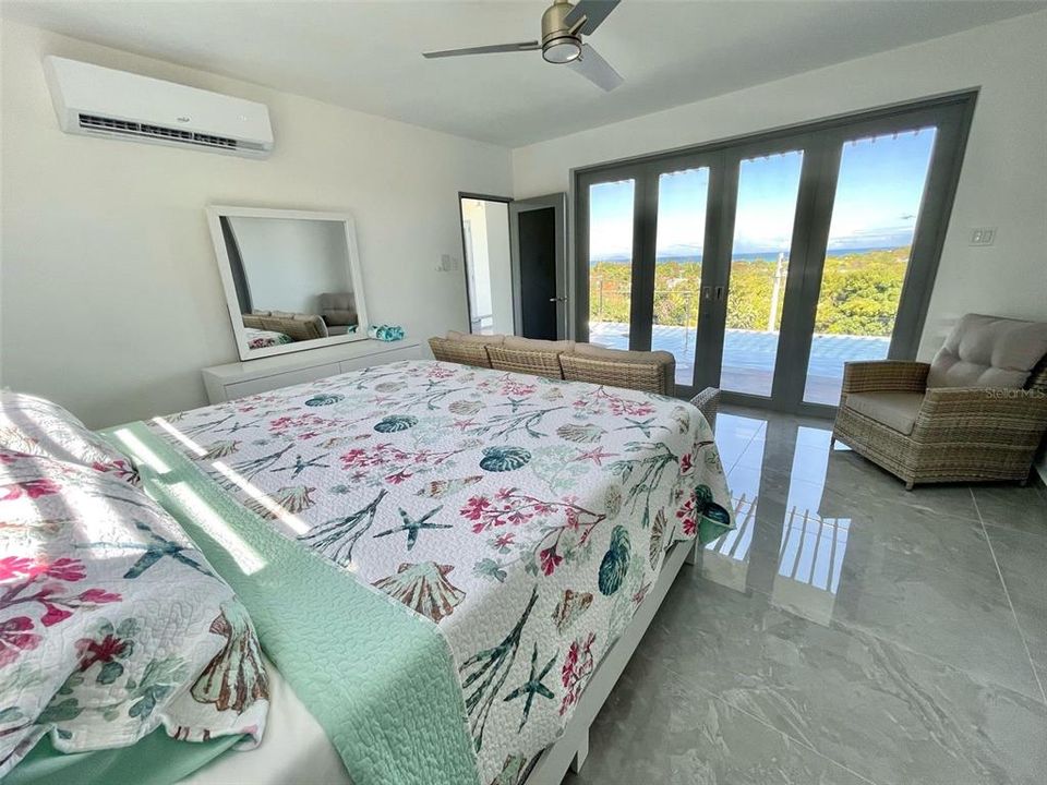 На продажу: $1,200,000 (3 спален, 3 ванн, 1600 Квадратных фут)