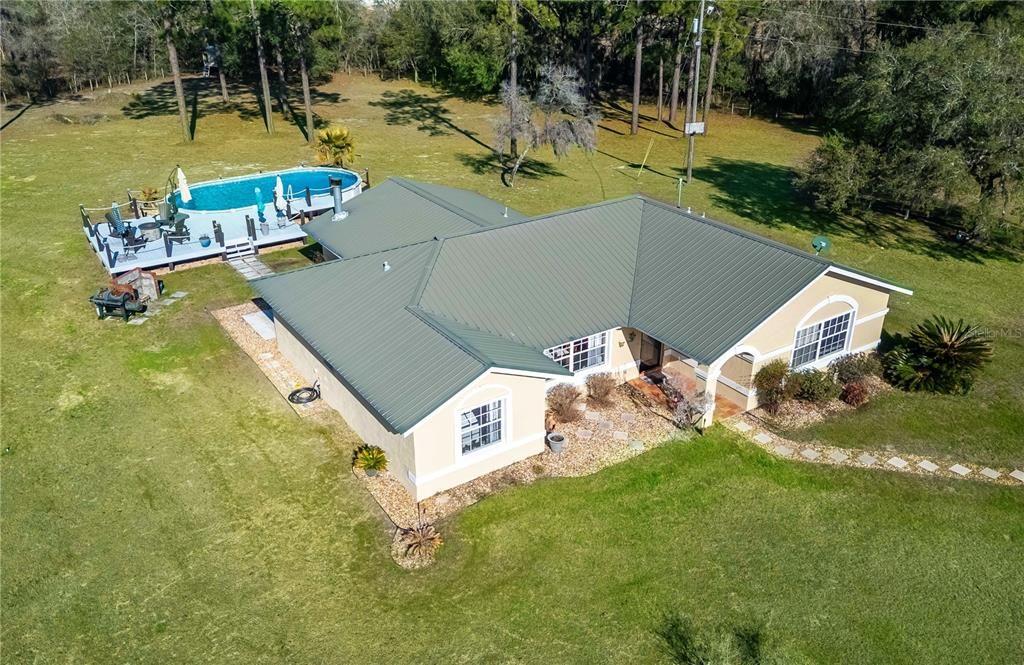 For Sale: $599,000 (3 beds, 2 baths, 1810 Square Feet)