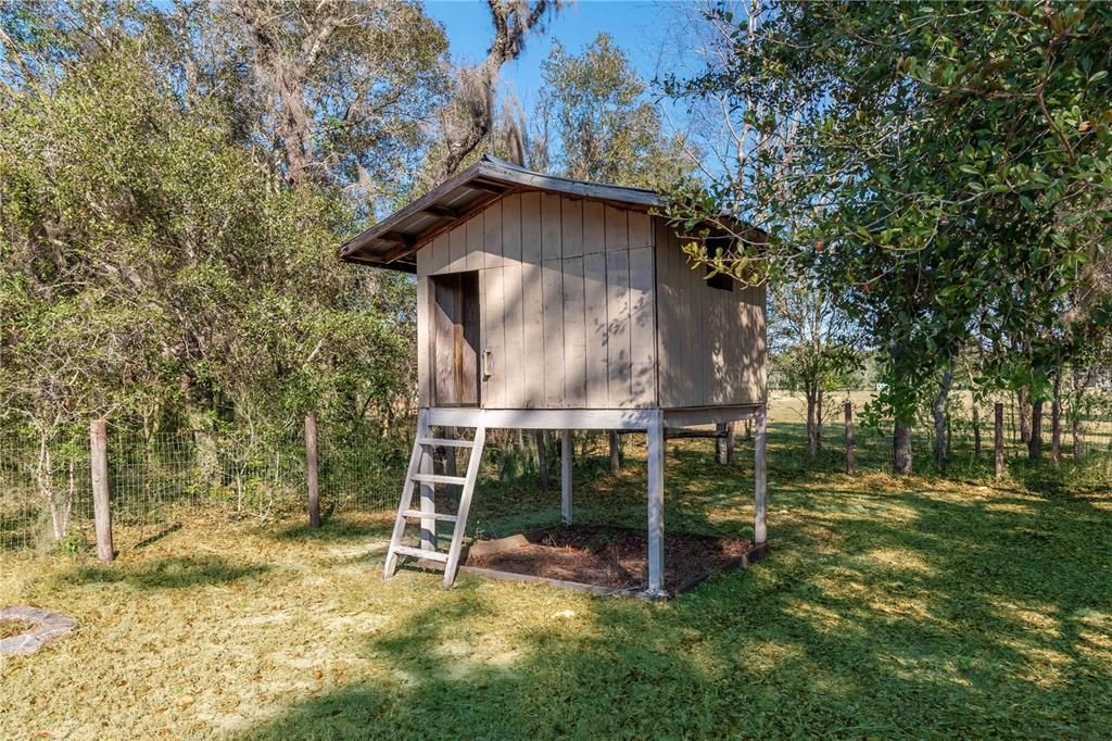 For Sale: $599,000 (3 beds, 2 baths, 1810 Square Feet)