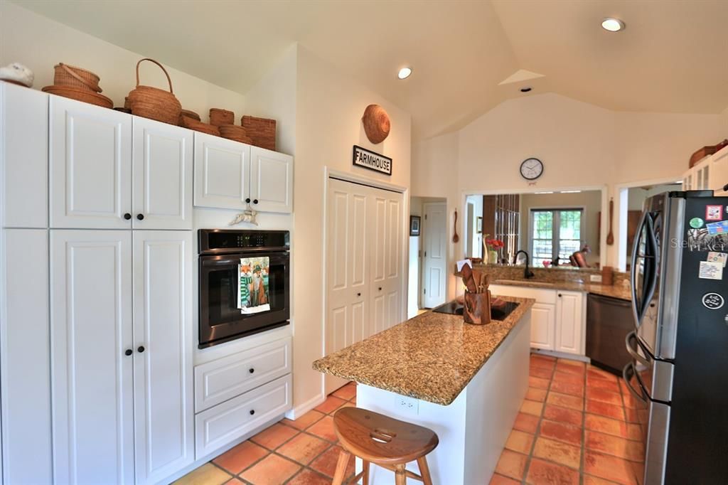 待售: $2,789,000 (4 贝兹, 4 浴室, 2724 平方英尺)