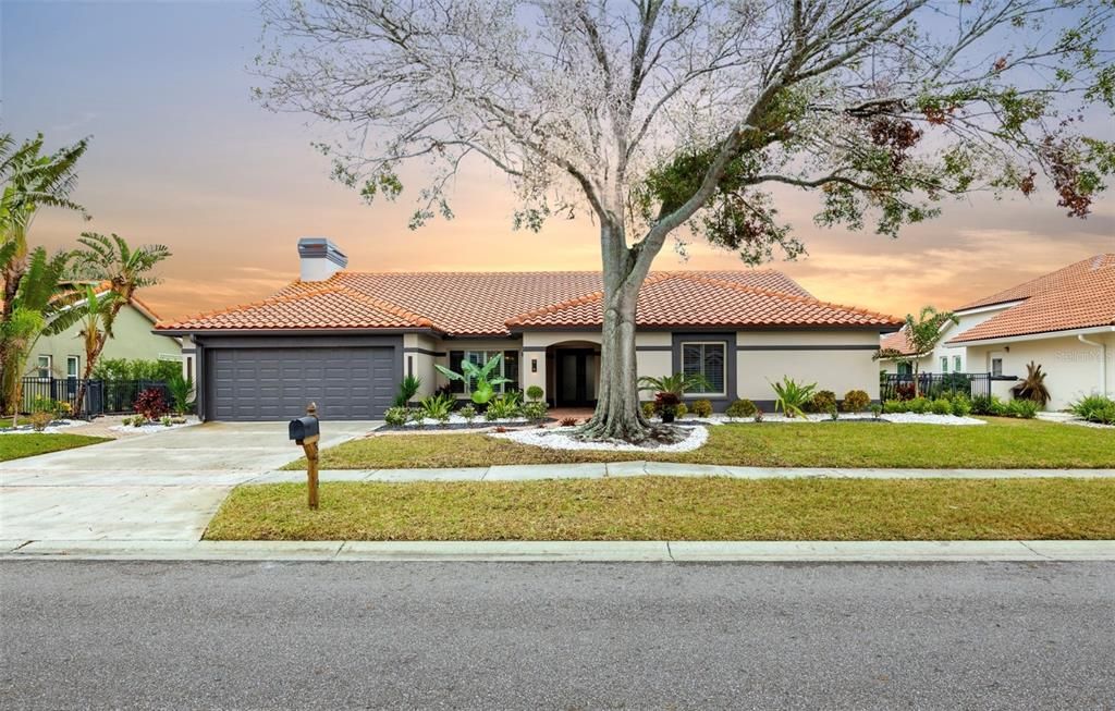 На продажу: $1,325,000 (4 спален, 2 ванн, 3023 Квадратных фут)