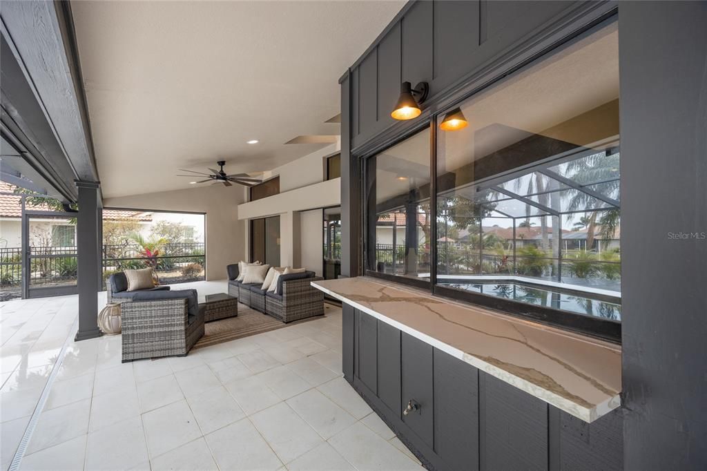 На продажу: $1,325,000 (4 спален, 2 ванн, 3023 Квадратных фут)