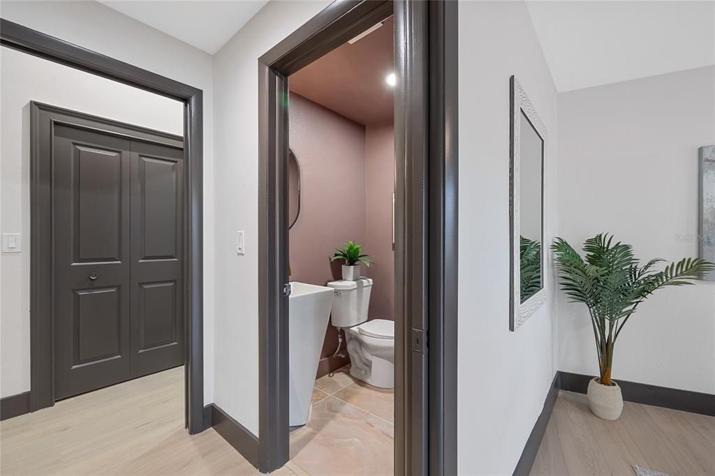 На продажу: $1,325,000 (4 спален, 2 ванн, 3023 Квадратных фут)