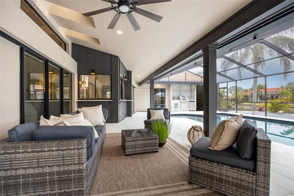 На продажу: $1,325,000 (4 спален, 2 ванн, 3023 Квадратных фут)