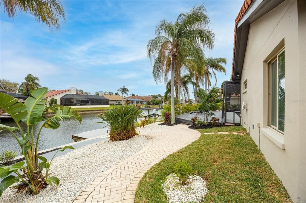 На продажу: $1,325,000 (4 спален, 2 ванн, 3023 Квадратных фут)