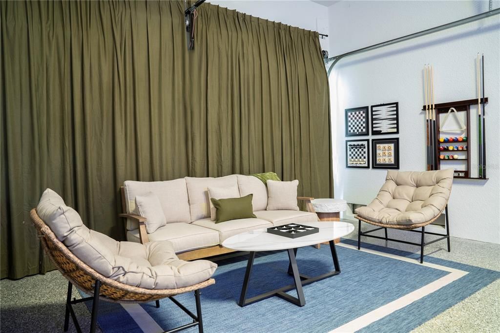 For Rent: $35,000 (5 beds, 3 baths, 2250 Square Feet)