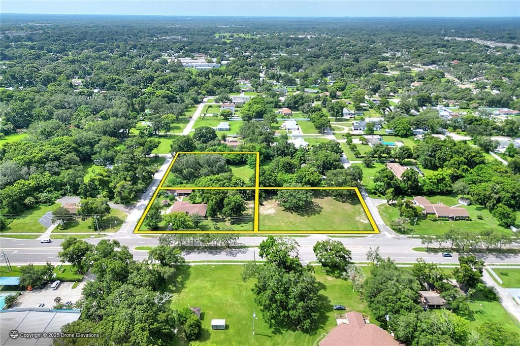 На продажу: $450,000 (0.90 acres)