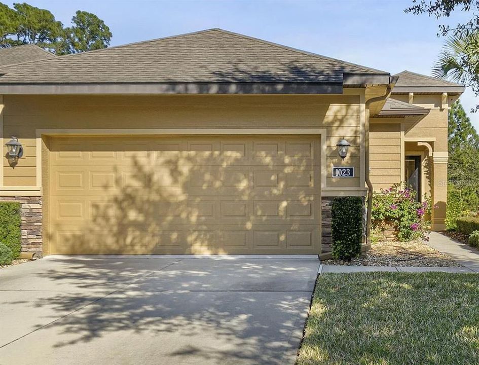 Недавно арендовано: $2,300 (2 спален, 2 ванн, 1510 Квадратных фут)