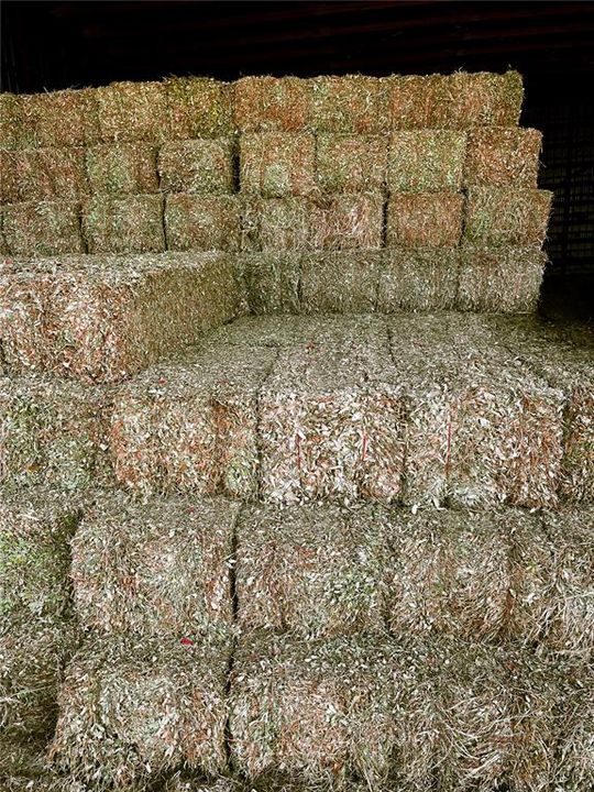 En Venta: $2,450,000 (299.25 acres)