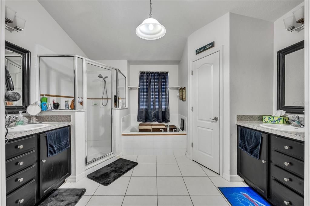 На продажу: $315,000 (4 спален, 2 ванн, 2172 Квадратных фут)