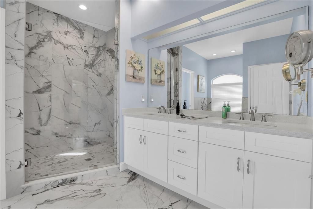 En Venta: $759,000 (3 camas, 2 baños, 2626 Pies cuadrados)