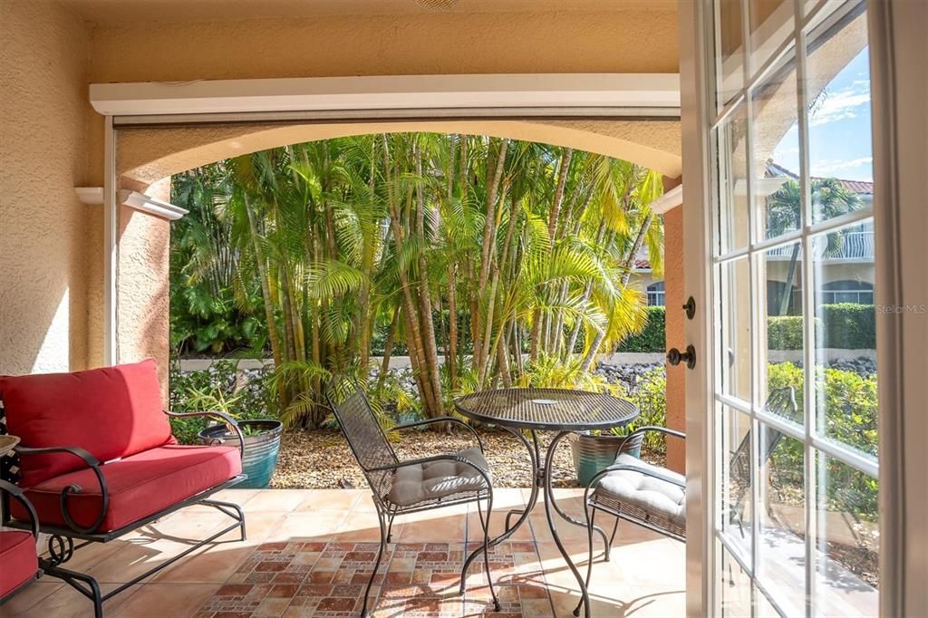 En Venta: $759,000 (3 camas, 2 baños, 2626 Pies cuadrados)