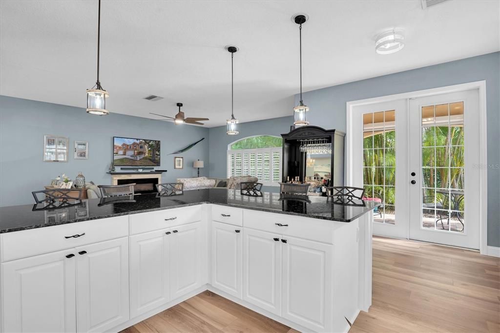 En Venta: $759,000 (3 camas, 2 baños, 2626 Pies cuadrados)