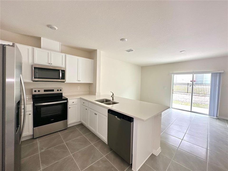 En Renta: $1,900 (3 camas, 2 baños, 1464 Pies cuadrados)