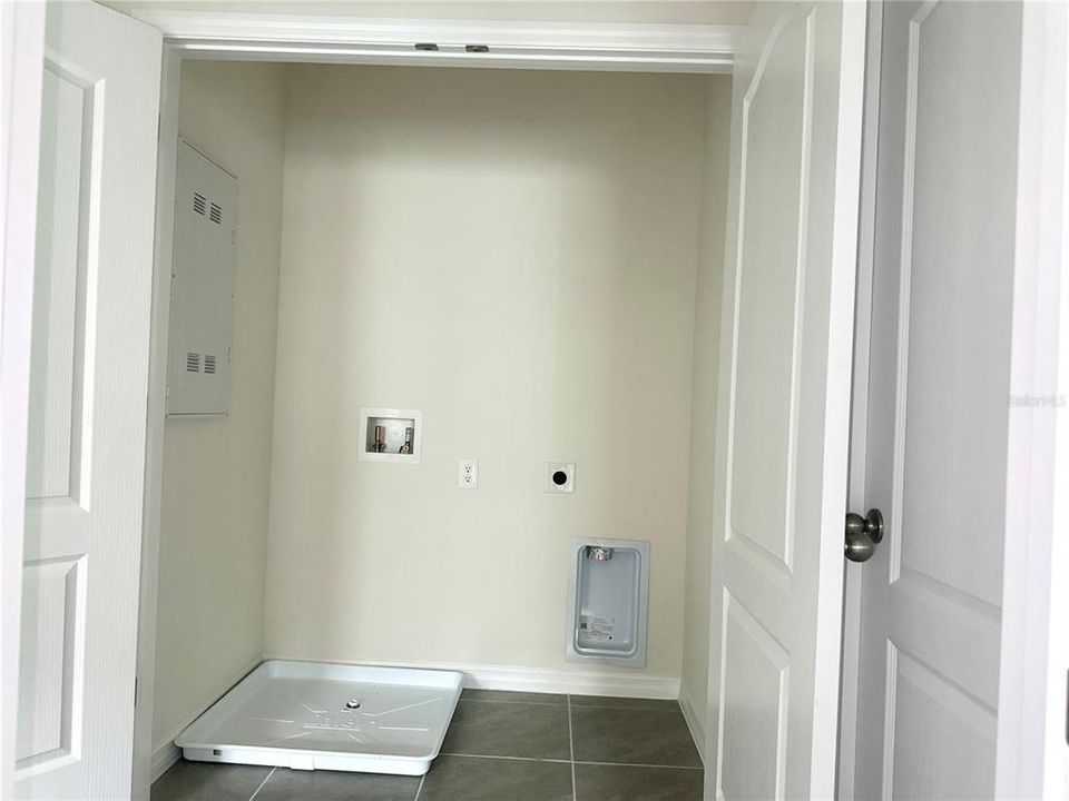 En Renta: $1,900 (3 camas, 2 baños, 1464 Pies cuadrados)