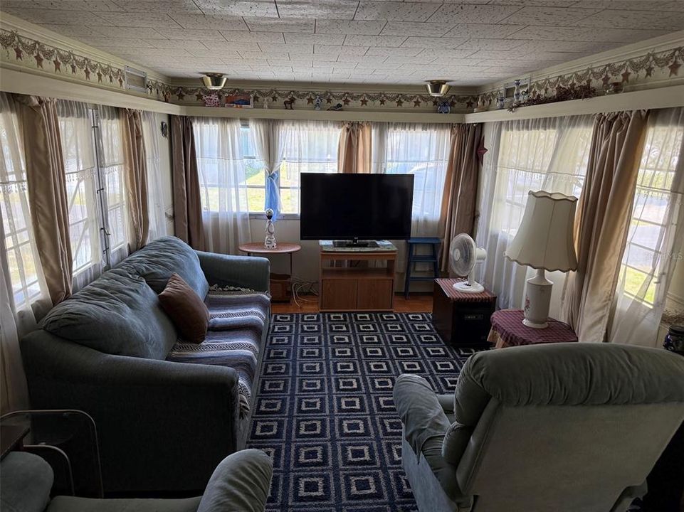 Activo con contrato: $59,900 (1 camas, 1 baños, 420 Pies cuadrados)
