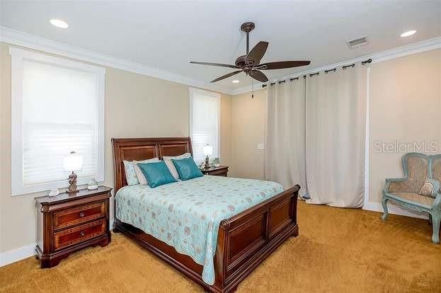 En Venta: $649,900 (4 camas, 3 baños, 2729 Pies cuadrados)