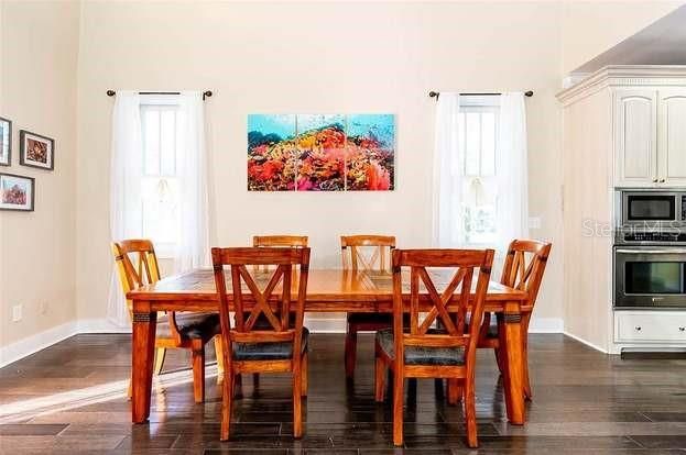 En Venta: $649,900 (4 camas, 3 baños, 2729 Pies cuadrados)